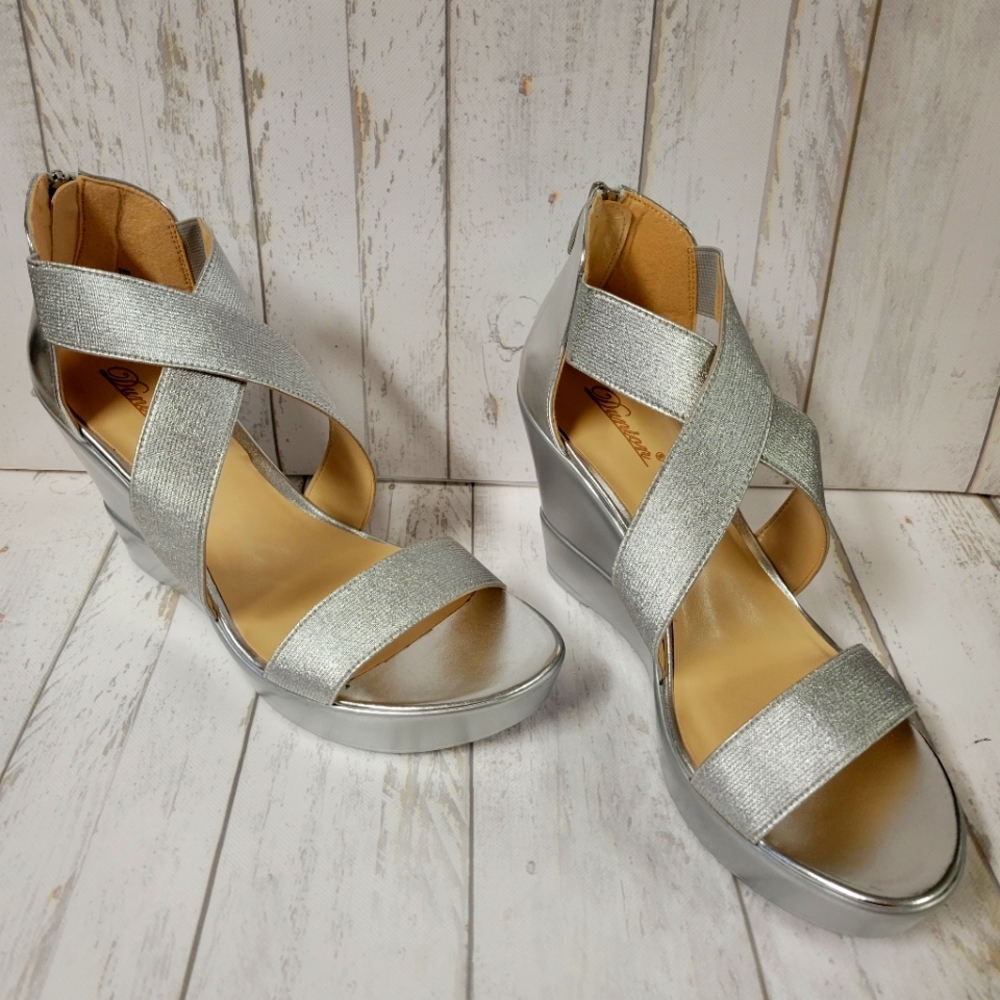 Brand New Dunion Metallic Silver Wedge Sandles 9.5